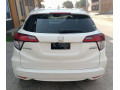honda-vezel-2016-small-4