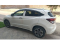 honda-vezel-2016-small-3