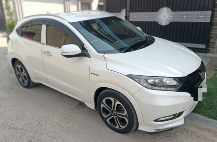 honda-vezel-2016-big-2