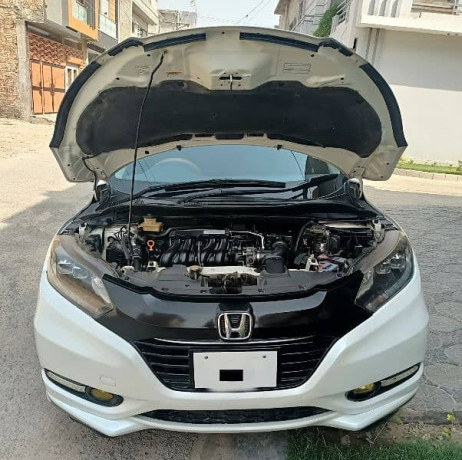honda-vezel-2016-big-9