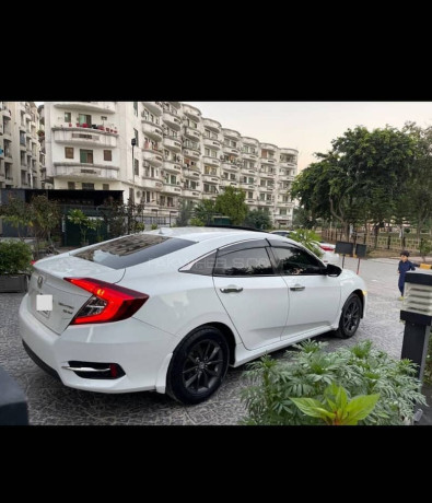 civic-2016-big-4