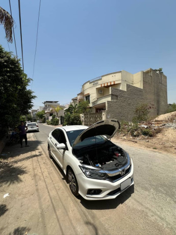 honda-city-aspire-15-big-11
