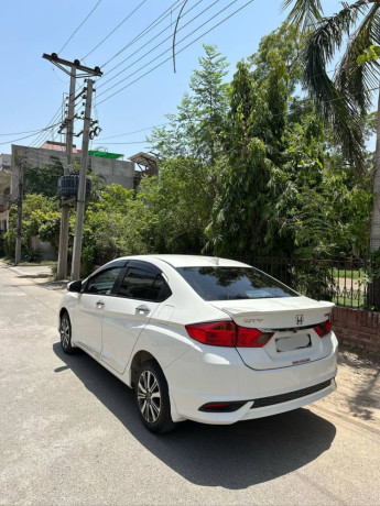 honda-city-aspire-15-big-4