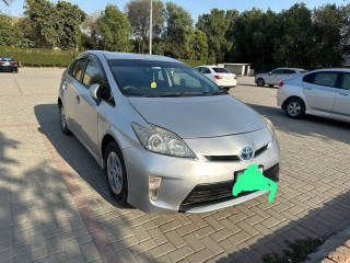 toyota-prius-2012