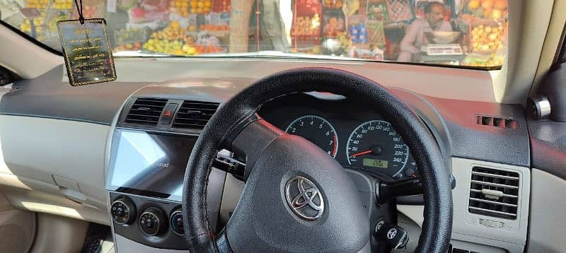toyota-corolla-xli-2013-big-1