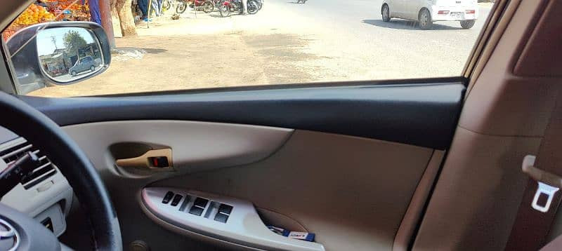 toyota-corolla-xli-2013-big-4