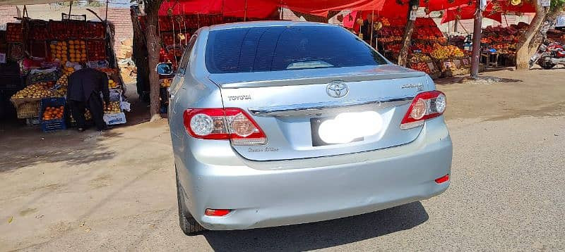 toyota-corolla-xli-2013-big-8