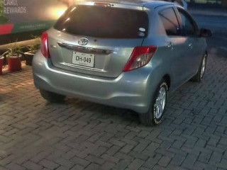 toyota-vitz-2012
