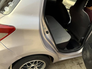 toyota-vitz