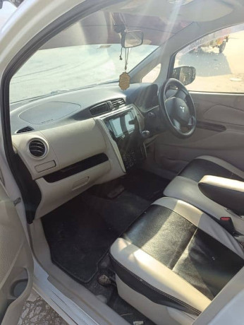 mitsubishi-ek-wagon-2014-big-5