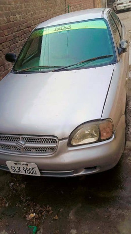 suzuki-baleno-2003-big-1