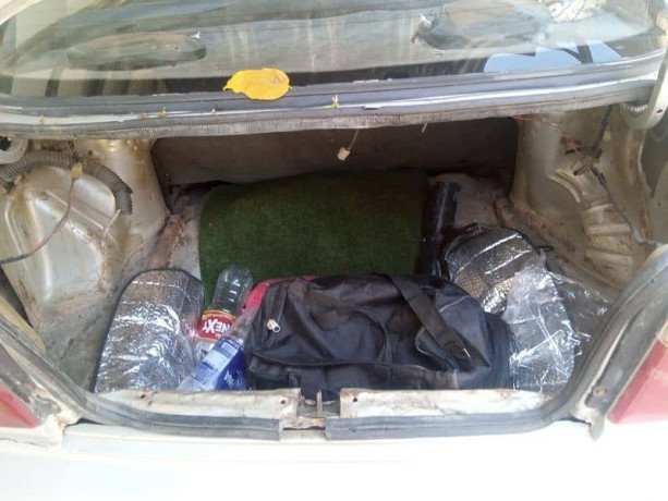 suzuki-baleno-2003-big-12