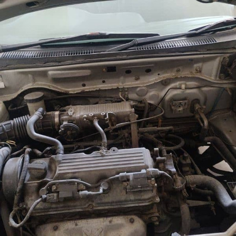 suzuki-baleno-2005-jxr-big-13