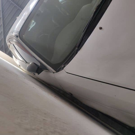 suzuki-baleno-2005-jxr-big-10