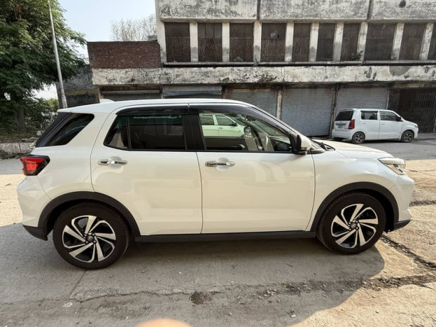 toyota-raize-z-package-2020-big-4