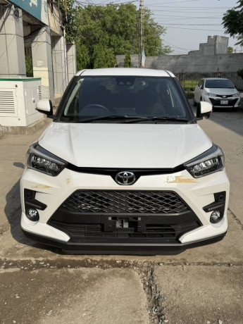 toyota-raize-z-package-2020-big-0