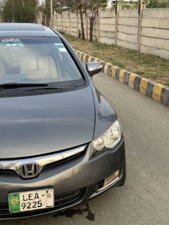 honda-civic-vti-oriel-ivtec-2010-big-3
