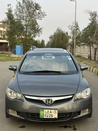 honda-civic-vti-oriel-ivtec-2010-big-0