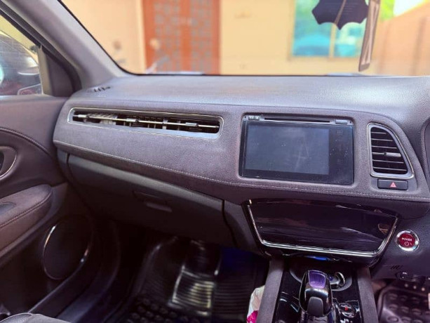 honda-vezel-2016-modal-big-13