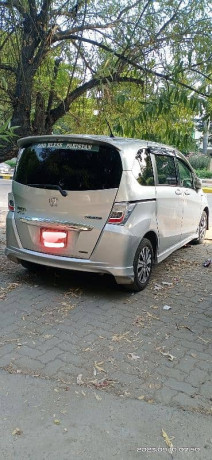 honda-freed-2017-big-4