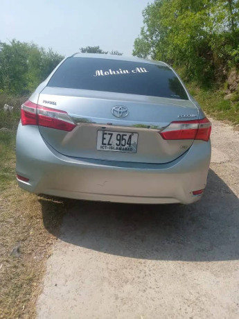 toyota-corolla-gli-2015-big-6