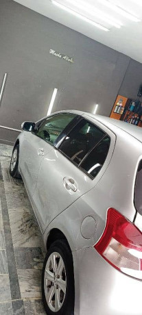 toyota-vitz-2011-big-3
