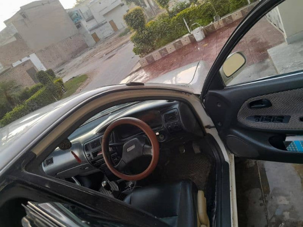 toyota-corolla-20-d-1998-big-9
