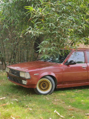 toyota-corolla-1982-ke70-big-0