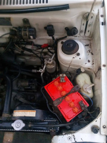 suzuki-mehran-vxr-cngpetrol-2010-total-genuine-white-home-used-car-big-14