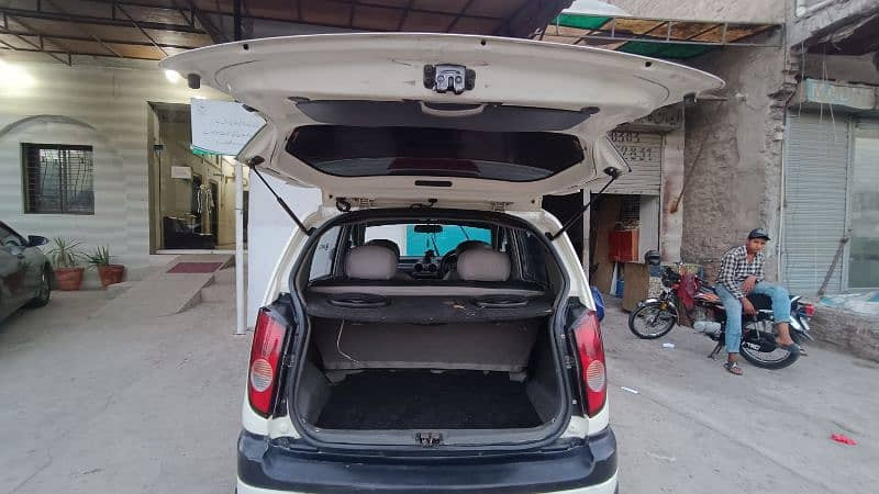 santro-exec-2004-power-window-steering-big-12
