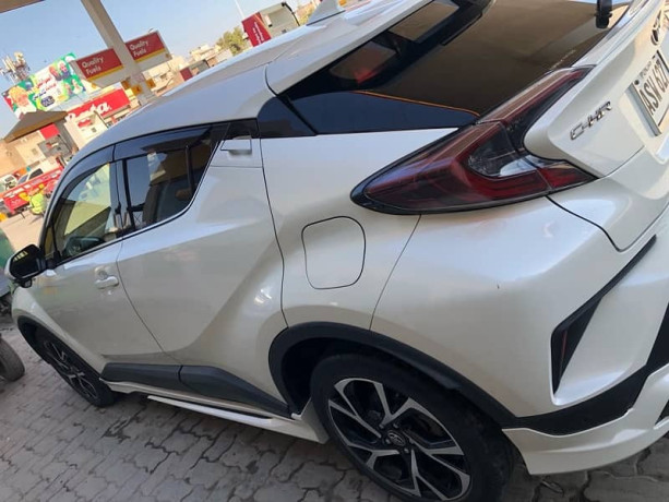 toyota-c-hr-2017-g-led-big-6