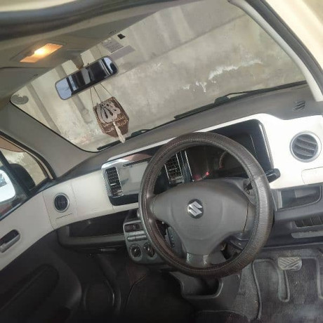 suzuki-mr-wagon-2015-big-4