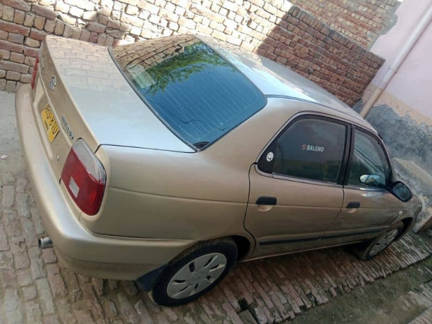 suzuki-baleno-2005-big-0