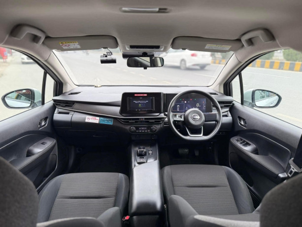 nissan-note-e-power-s-new-shape-big-2