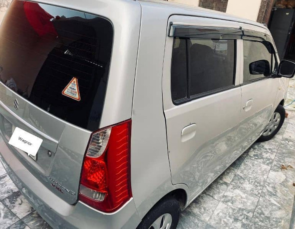 suzuki-wagon-r-2017-big-4