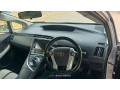 toyota-prius-2012-small-9