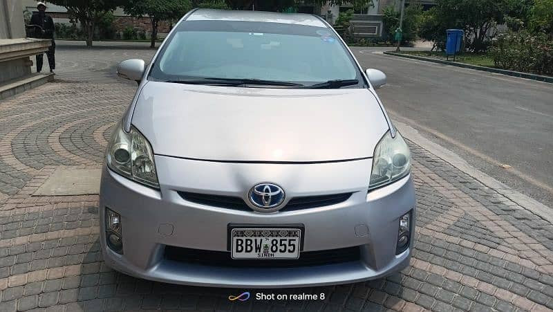toyota-prius-2012-big-0