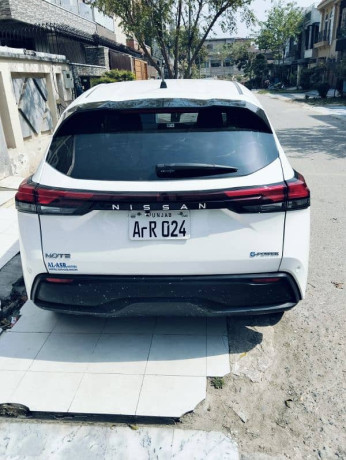 nissan-note-e-power-2021-big-1