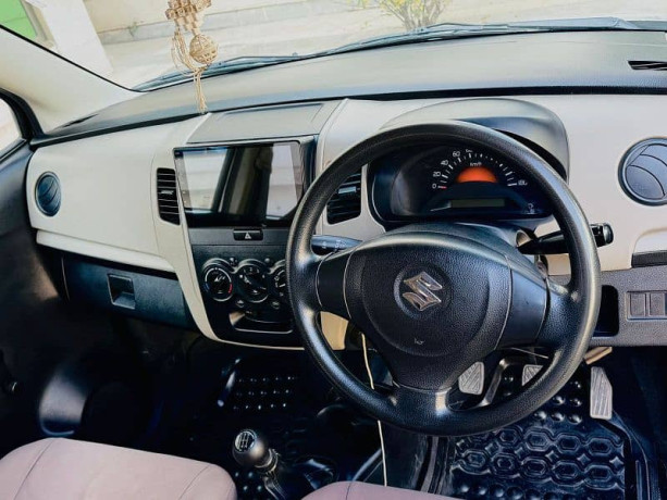 suzuki-wagon-r-2019-big-5
