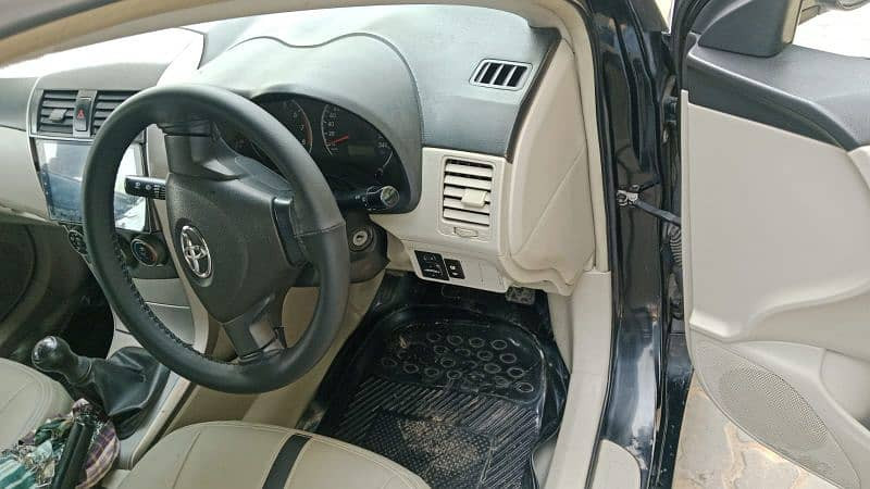 toyota-corolla-xli-2014-big-3