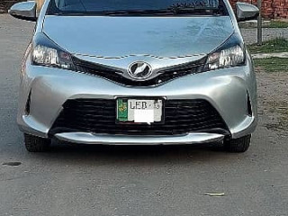 toyota-vitz-2014