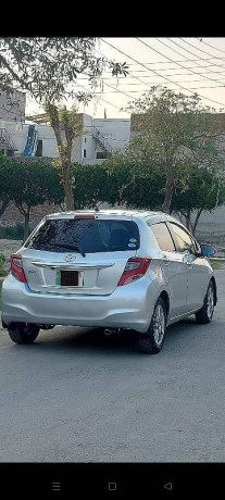 toyota-vitz-2014-big-2