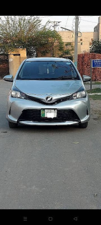 toyota-vitz-2014-big-0
