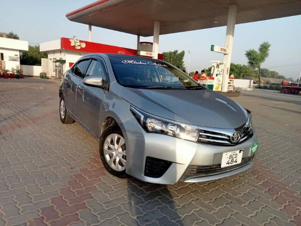 toyota-corolla-gli-201415-big-1