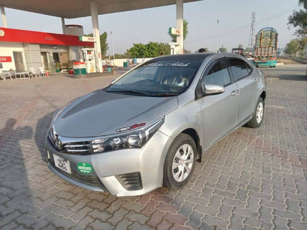 toyota-corolla-gli-201415-big-4