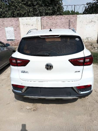 mg-zs-2021-model-big-2