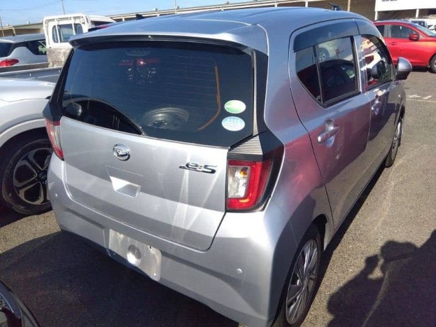 daihatsu-mira-fresh-big-3