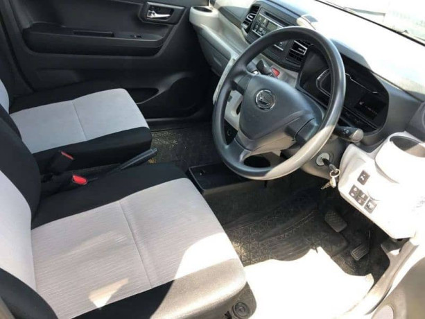 daihatsu-mira-fresh-big-17