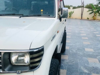 toyota-land-cruiser-1985