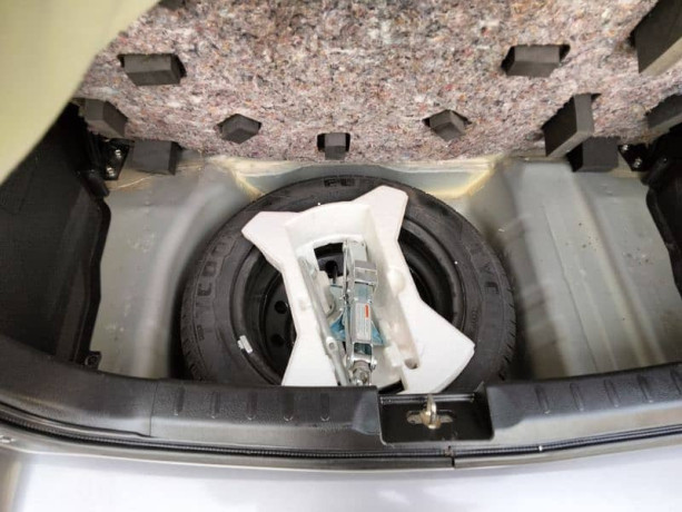 suzuki-cultus-vxl-2022-bumper-to-bumper-genuine-big-8